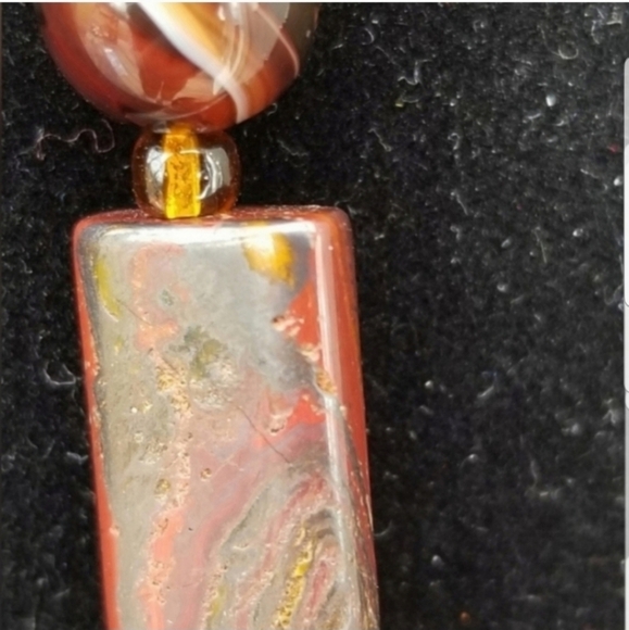 POLISH RED JASPER, CARNELIAN AGATE, & TEMPEST STONE NECKLACE WITH STERLING CLASP - Picture 4 of 7